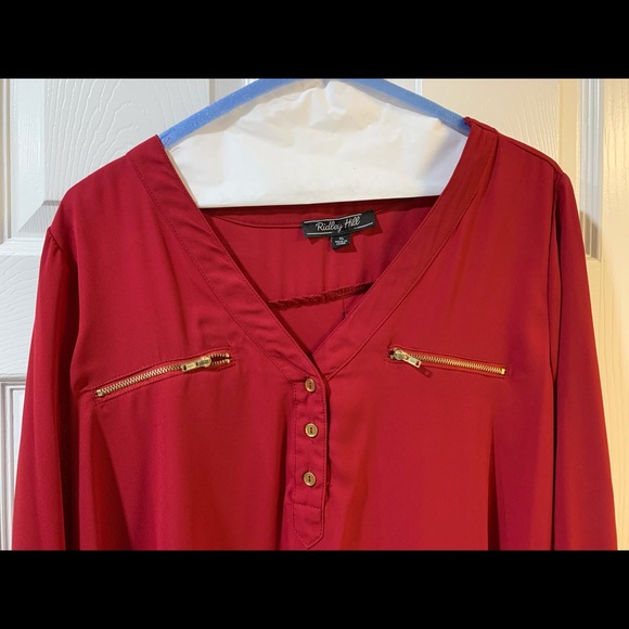 Red blouse - Picture 3 of 3